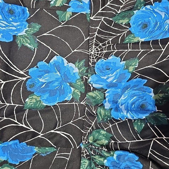 Vixen by Micheline Pitt Black Dress with Blue Floral Pattern - Picture 3 of 3